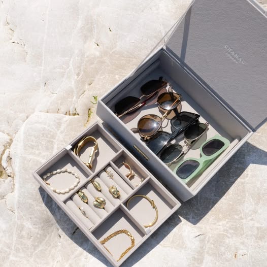 Keep Your Exquisite Jewellery Pieces Safe with a Luxury Jewellery Box