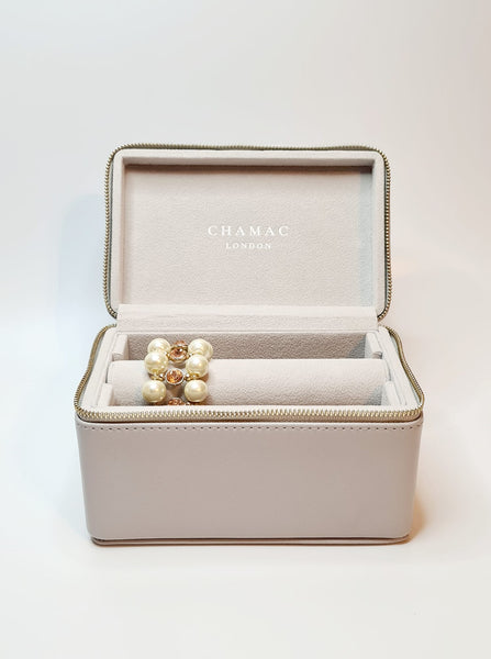 Buy Jewellery Boxes: Elegant Storage Solutions for Your Precious Collection